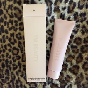 KKW Beauty Skin Perfecting Body Foundation - Light